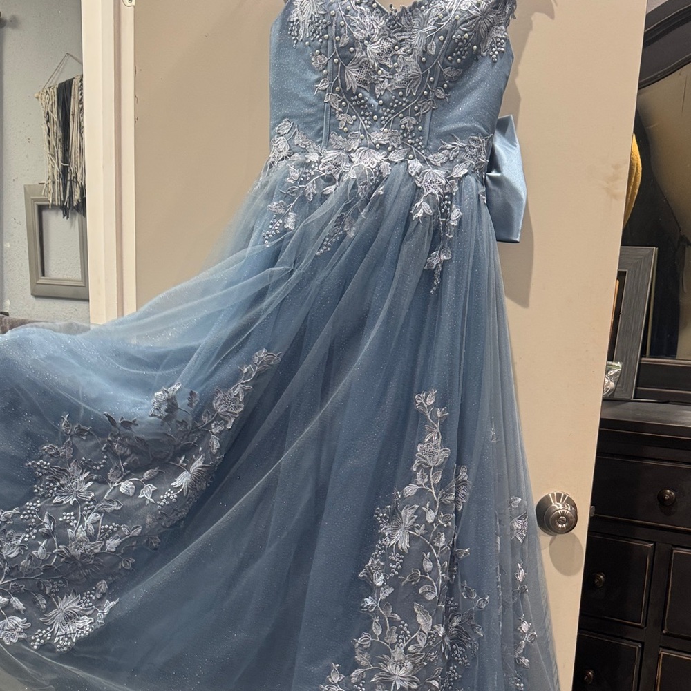 Elegant Blue Floral Embroidered Dress